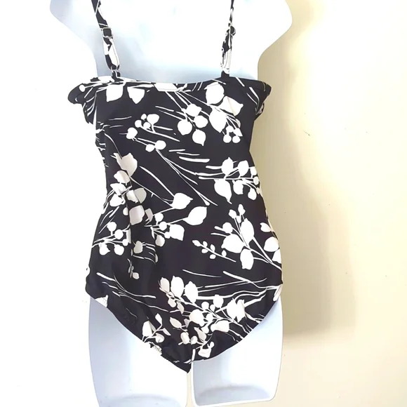 Croft Barrow Swimsuit - Picture 4 of 5